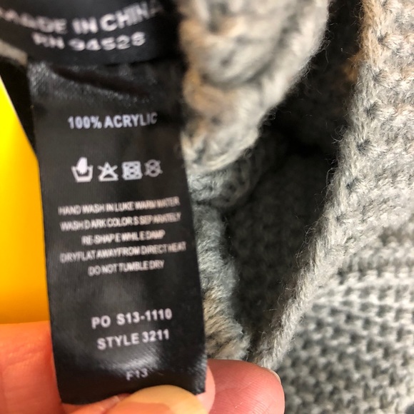 NEW Modena Loop Scarf, Gray - Picture 2 of 4